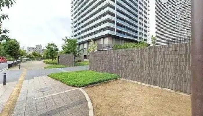 Gao Gu Jing Ying Zhi Yuan Shi Wu Suo Sutori Tobiyu To 360deg Biyu - 高槻市