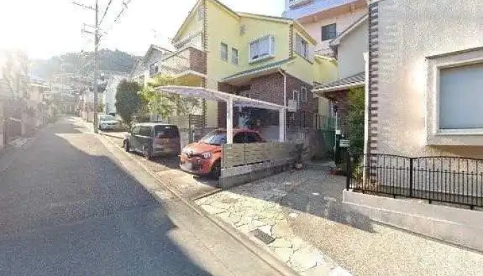 Zhu Shi Hui She O Ri Kurieishiyon Subete - 宝塚市