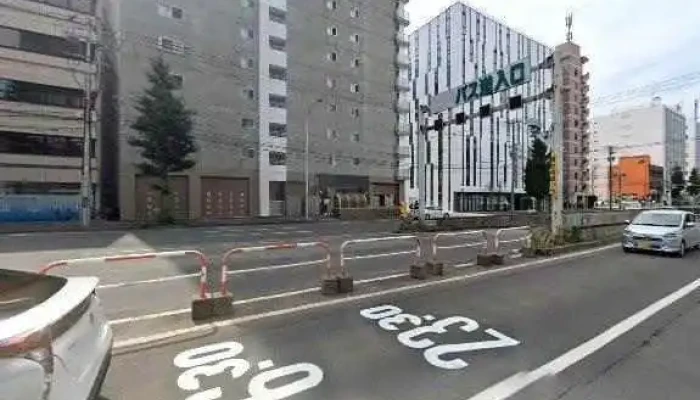 Zhu Esurando Subete - 札幌市
