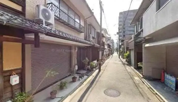 EarthcampusZhu Shi Hui She Sutori Tobiyu To 360deg Biyu - 京都市