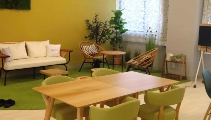 En Kowa Kingusupe Surentaruohuisu 所在地 - 登別市