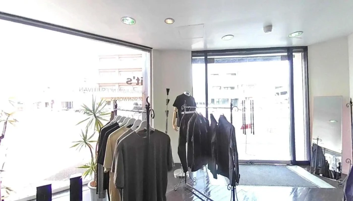 Itsutsuits Wu Nei - 沼津市
