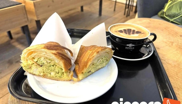 Zebra Coffee Croissant Jin Jiu Jing Ben Dian Zebura Ko Hi Andokurowatsusan Liao Li Yin MiWu - 相模原市