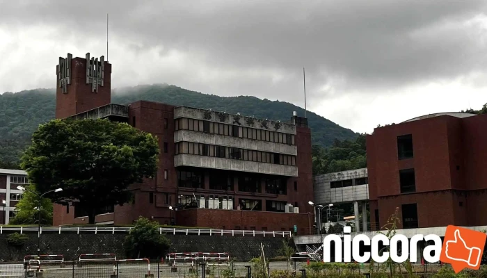 都留文科大学 - 都留市